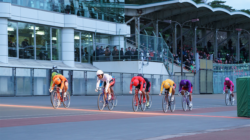 準決勝12Rゴール前(写真提供:チャリ・ロト)
